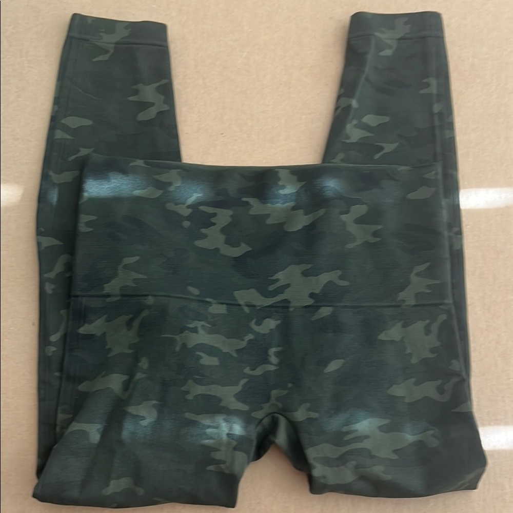 Bagatelle Women’s Camouflage Leggings